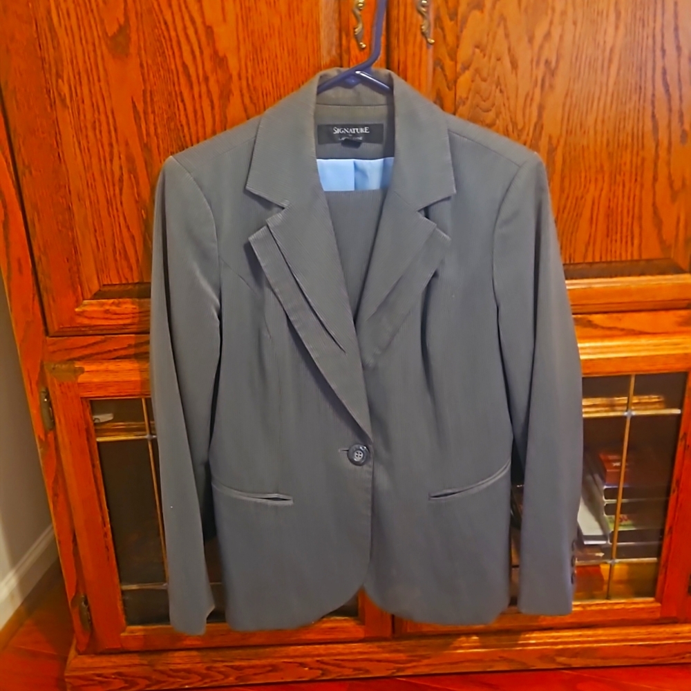 Women's Suit